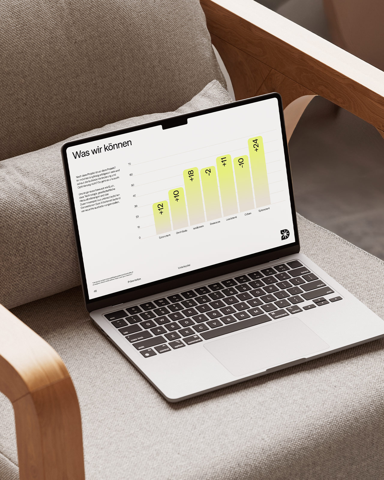 felixhackmann_dayswithus_Laptop_hochformat_screen_02